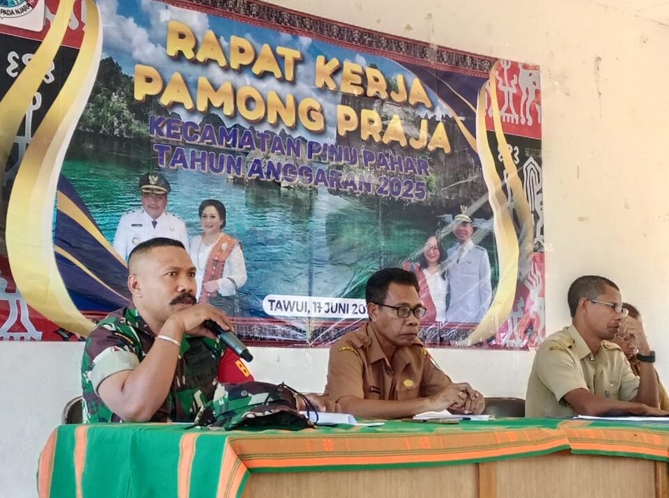 Babinsa Koramil 04/Tabundung Hadiri Raker Pamong Praja Tingkat Kecamatan Pinupahar