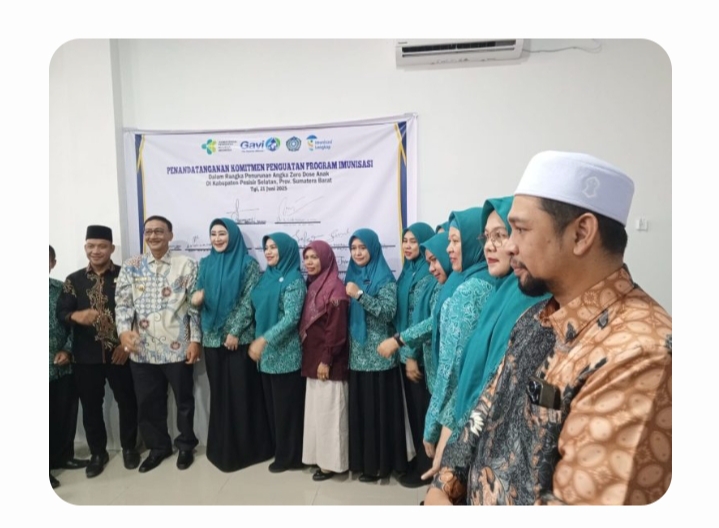 Bupati Hendrajoni bersama TP-PKK Pessel Gelar Advokasi dan Sosialisasi Imunisasi Nasional untuk Tekan Angka Anak Zero Dose