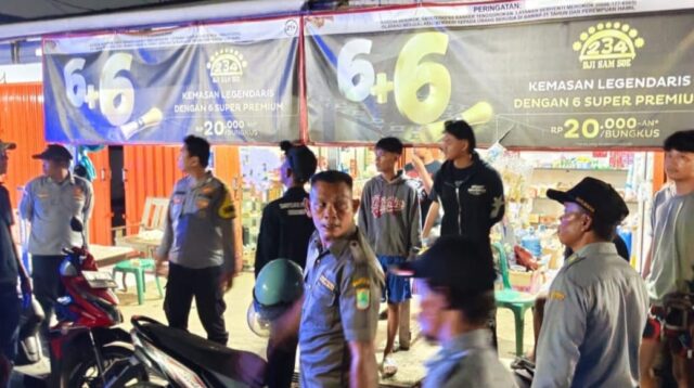 Patroli Gabungan Polsek Kotabaru Sasar Pelajar Dalam Rangka Penerapan Jam Malam