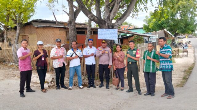 Babinsa Koramil 03/Katikutana Bersama Dinas Terkait Himbau Warga untuk Tidak Menambang Pasir Laut