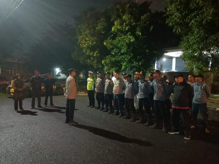 Muspika Kecamatan Kotabaru Laksanakan Apel KRYD Malam Minggu Cegah Terjadinya Guantibmas