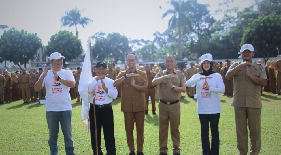 Wali Kota Tasikmalaya Lepas Kontingen Atlet ke FORNAS VIII NTB 2025