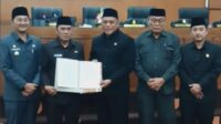 Raperda APBD 2024 Disetujui DPRD, Kinerja Keuangan Cimahi Dinilai Positif Raperda APBD 2024 Disetujui DPRD, Kinerja Keuangan Cimahi Dinilai Positif