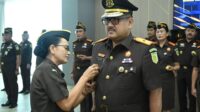 Dr. Jefferdian Dilantik sebagai Wakil Kajati Jabar, Kajati Tegaskan Pentingnya Reformasi Berkelanjutan Dr. Jefferdian Dilantik sebagai Wakil Kajati Jabar, Kajati Tegaskan Pentingnya Reformasi Berkelanjutan