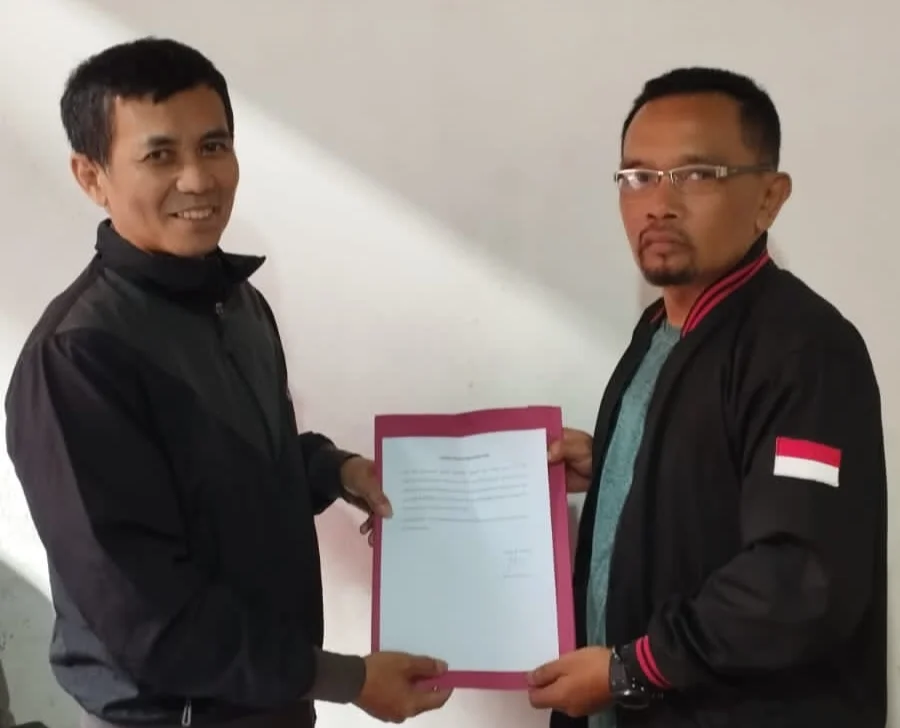 Surat Pembebastugasan Tanpa Penjelasan, Ketua PAC PDI Perjuangan Cimahi Utara Mundur Surat Pembebastugasan Tanpa Penjelasan, Ketua PAC PDI Perjuangan Cimahi Utara Mundur