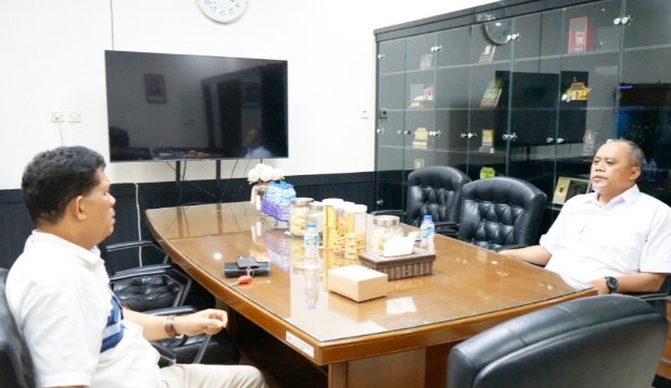 Ketua DPRD Cimahi Dukung Kesejahteraan Wartawan, Siap Dorong Regulasi Khusus Ketua DPRD Cimahi Dukung Kesejahteraan Wartawan, Siap Dorong Regulasi Khusus