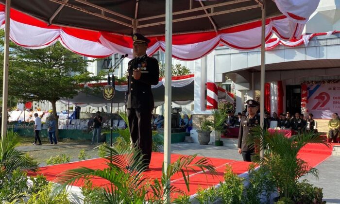 Kapolres Bima Jadi Irup Peringatan HUT Ke-79 Bhayangkara di Lapangan Pemkab Bima Kapolres Bima Jadi Irup Peringatan HUT Ke-79 Bhayangkara di Lapangan Pemkab Bima