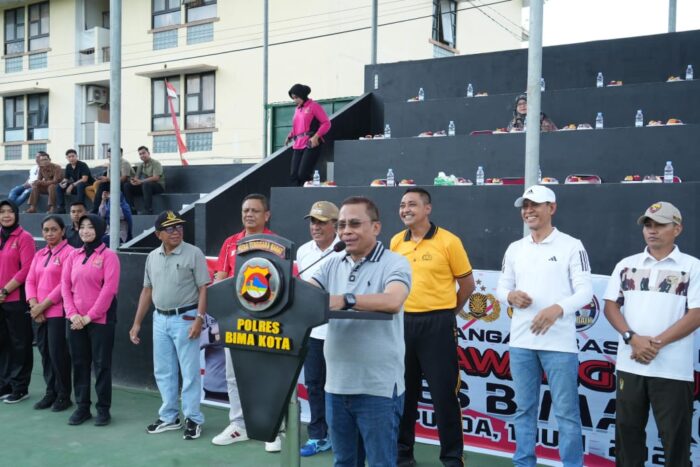 Wakil Wali Kota Resmikan Lapangan Tatag Trawang Tungga Polres Bima Kota