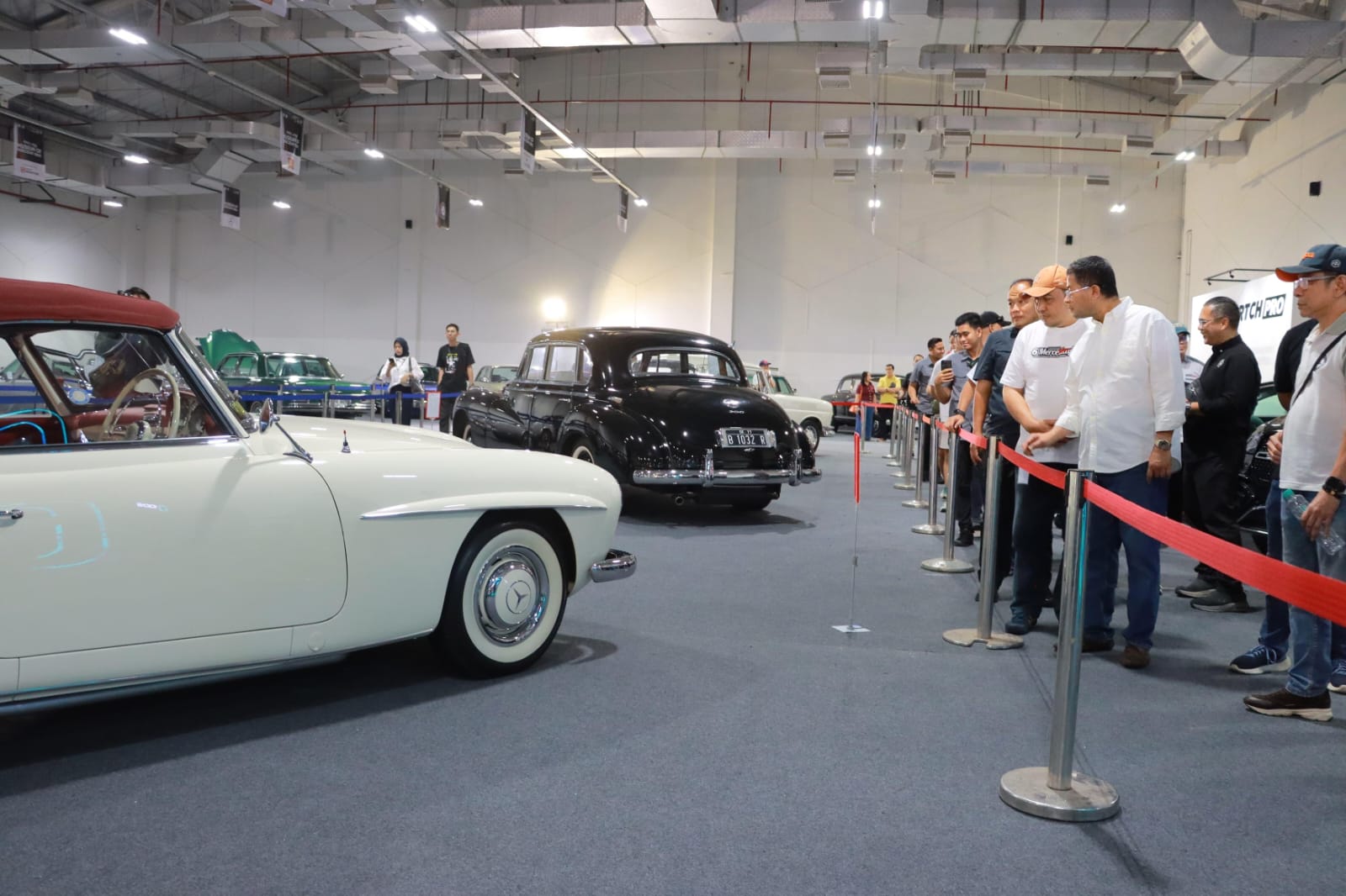 Wagub Jabar Buka Merceday Benz 2025, Dorong Komunitas Jadi Motor Pariwisata dan Ekonomi Lokal