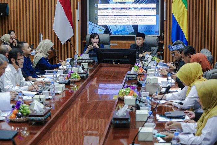 Pemkot Bandung Pastikan Layanan Kesehatan Gratis bagi Warga Ber-KTP Bandung Pemkot Bandung Pastikan Layanan Kesehatan Gratis bagi Warga Ber-KTP Bandung