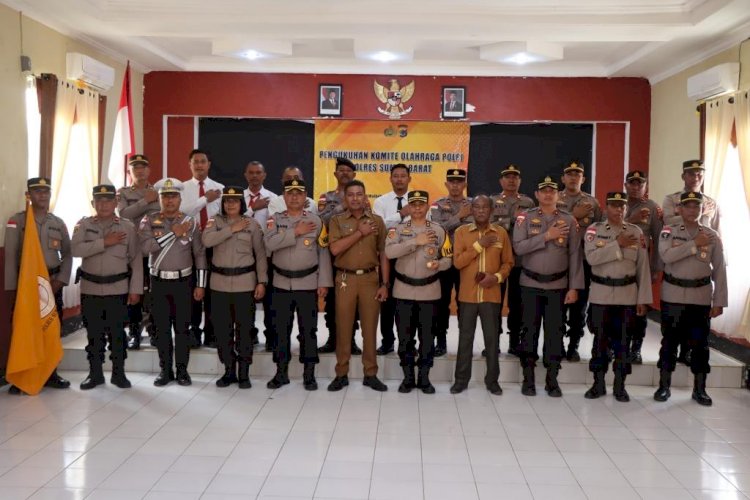 Kapolres Kukuhkan Komite Olahraga Polri di Polres Sumba Barat Kapolres Kukuhkan Komite Olahraga Polri di Polres Sumba Barat