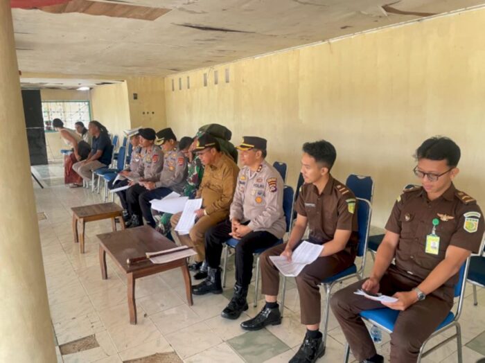 Kapolres Sumba Barat Dampingi Bupati Buka Pacuan Kuda "Bupati Sumba Barat Cup"