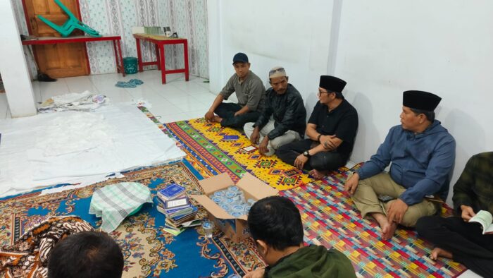 Ketua IKMT dan Pengurus Melayat ke Rumah Duka di Singaparna: Wujud Kepedulian Sesama Warga Minang di Rantau