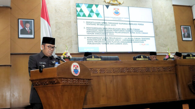 Tiga Dokumen Strategis Disampaikan dalam Rapat Paripurna DPRD Kota Cimahi