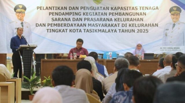 Sekda Tasikmalaya Buka Pelantikan dan Penguatan Kapasitas Pendamping Pembangunan Kelurahan