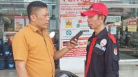 Ketua Umum ARM Furqon Mujahid Bangun menjelaskan kepada para awak media setelah menyerahkan laporan resminya.