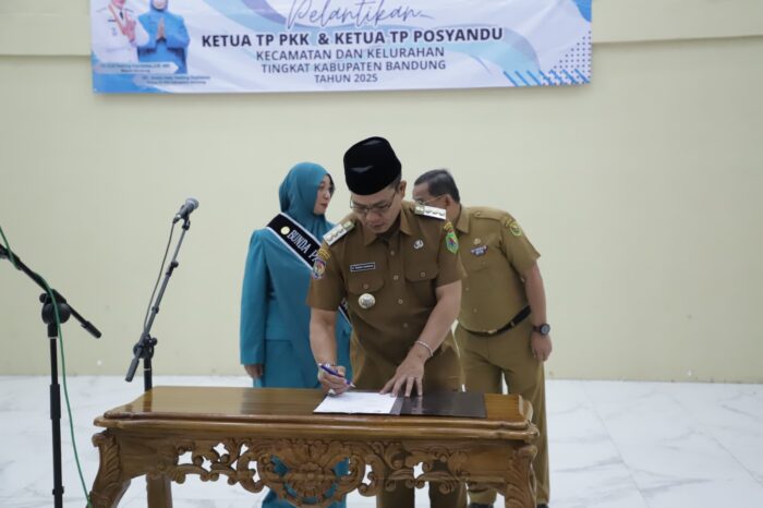 Bupati Bandung Dukung Program ASN Sedekah Telur untuk Cegah Stunting