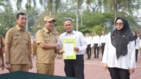 Bupati Karawang H. Aep Syaepuloh Lantik 13 Pejabat Fungsional