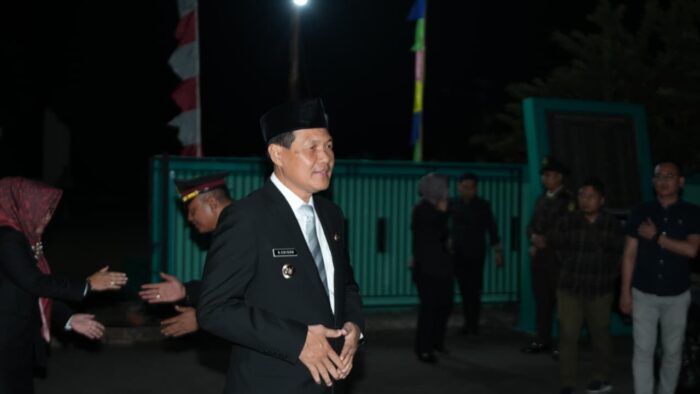 Bupati Muara Enim Hadiri Malam Renungan Suci HUT ke-80 RI di TMP Ksatria Pertiwi