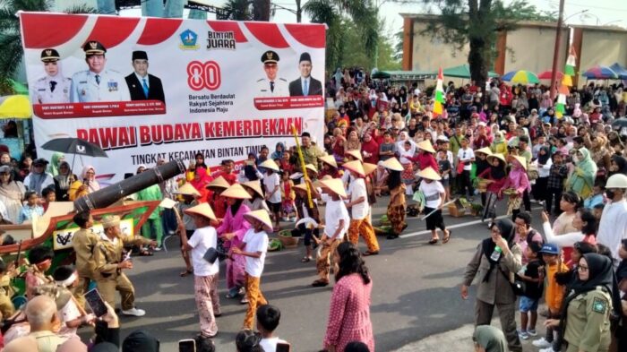 Ribuan Warga Bintan Semarakkan Pesta Budaya Peringati Kemerdekaan RI ke - 80
