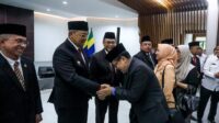 Farhan Lantik Salman Fauzi sebagai Kepala Kesbangpol Kota Bandung