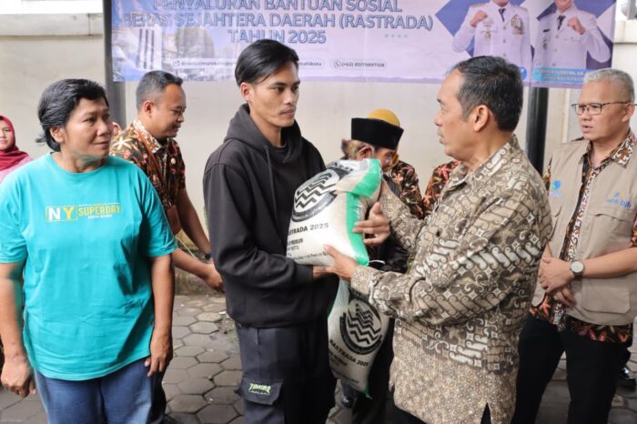 Bantuan Rastrada dan Pasar Murah, Pemkot Cimahi Ringankan Beban Warga