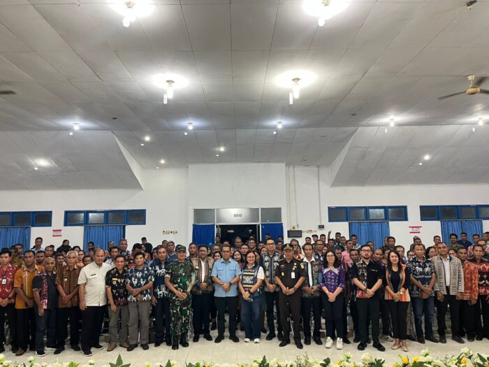 Dandim 1601/Sumba Timur Hadiri Tatap Muka Gubernur NTT dengan Stakeholder di Waingapu