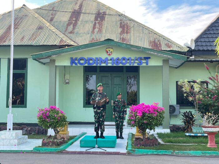 Dandim 1601/Sumba Timur Pimpin Upacara 17-an dan Tekankan Kesiapsiagaan Bencana