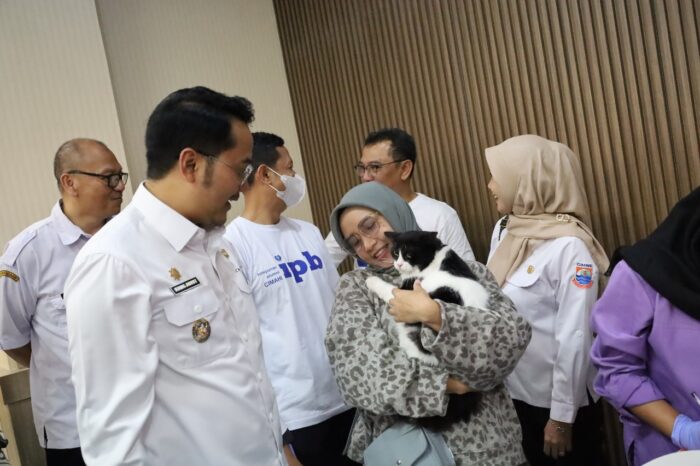 Cimahi Gelar Peringatan Hari Rabies Sedunia, 150 Hewan Divaksinasi