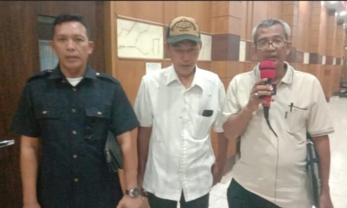 Ketua komisi 1 DPRD OKU Gelar (RDP) Terkait polemik Seleksi Pemilihan Balon PAW Kepala Desa Tanjung Kemala