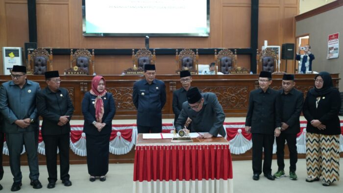 Raperda APBD-P Muara Enim 2025 Disepakati Rp4,7 Triliun