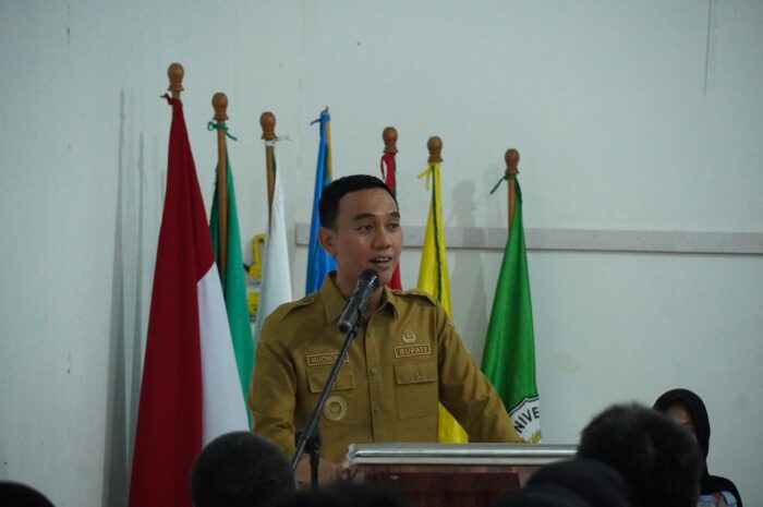 Bupati Muchendi Rayakan Sumpah Pemuda Bersama Mahasiswa UNISKI