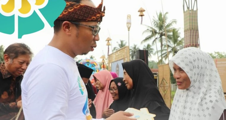 Gerak Jalan Santai dan Bazar UMKM Meriahkan Raksa Budaya Santun di Bungursari