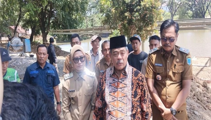 Tinjau Pembangunan Taman Rekreasi Ribang Kemambang Bupati Dan Wakil Bupati Lahat Target Rampung Desember