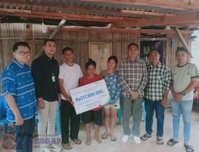 Johan Oematan Turun Langsung, DPRD NTT Kawal Santunan Rp217 Juta untuk Keluarga Pekerja Rentan di Kupang
