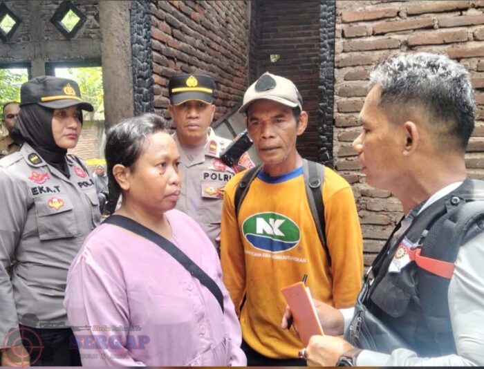 Respons Cepat Polres Bima Kota, Olah TKP Kebakaran Dua Unit Rumah di Kelurahan Penanae
