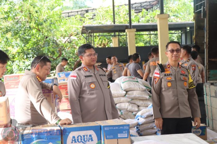 Tiga Truk Logistik Kapolri Disalurkan ke Korban Banjir Nagan Raya