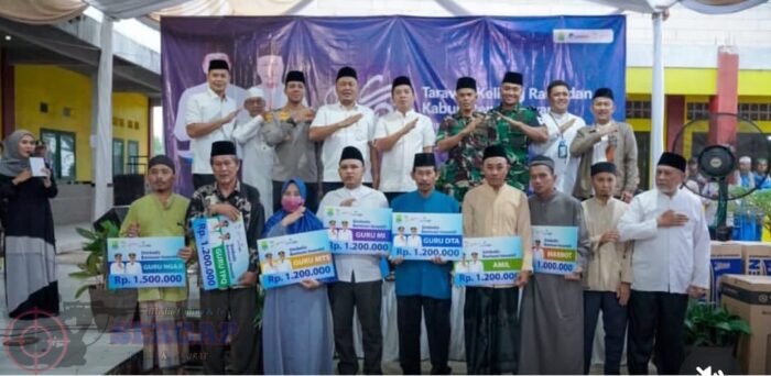 Tarawih Keliling ke-6, Pemkab Karawang Turun Langsung ke Lemahabang