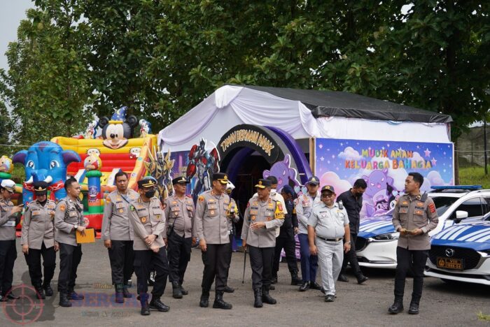 Kapolda Jabar Cek Kesiapan Personel dan Fasilitas Pos Mudik di Tasikmalaya