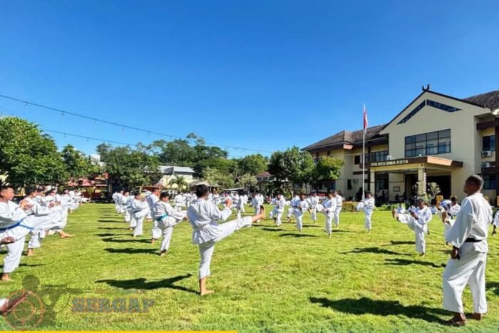 Personel Polres Bima Kota dan Batalyon C Pelopor Sat Brimobda NTB Laksanakan Ujian Beladiri Syarat UKP Periode 1 Juli 2026