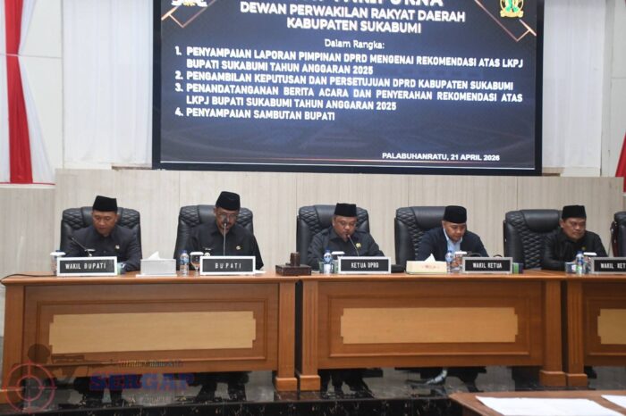 Bupati Dan Wakil Bupati Hadiri Rapat Paripurna DPRD Agenda Penyampaian Rekomendasi Atas LKPJ 2o25