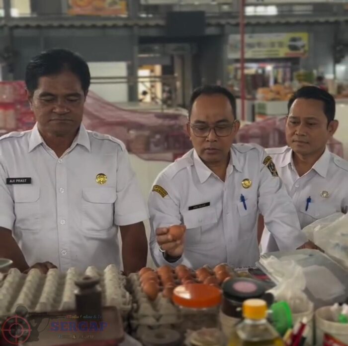 Gerakan ASN Belanja di Pasar Rakyat, DPRD Blitar Dorong Pedagang Lokal