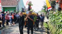 Om Zein Ajak Generasi Muda Jaga Tradisi Hajat Bumi di Purwakarta
