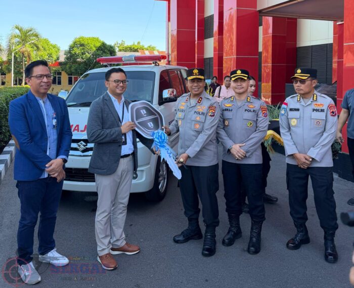 BRI Hadir untuk NTT, Polda Terima Bantuan Ambulance Baru