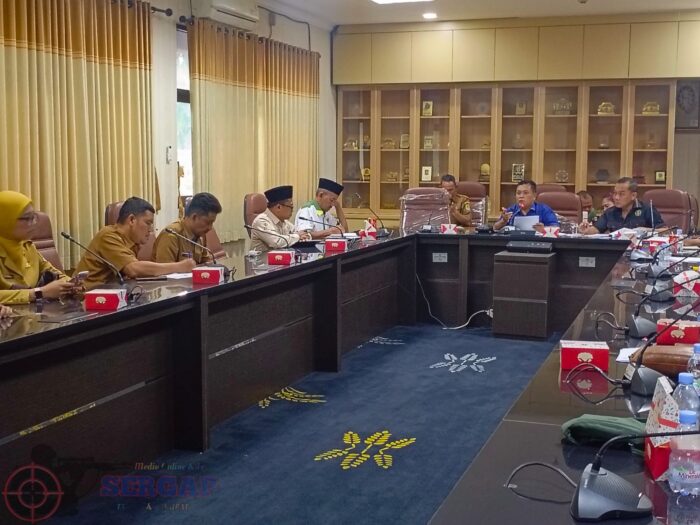 Komisi IV DPRD Karawang Terima RDP Gabungan LBH Terkait PMI Atau TKW Asal Karawang Di Timur Tengah