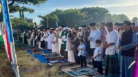 Dandim 1601/Sumba Timur Ikuti Salat Idul Adha 1447 H Bersama Umat Muslim di Waingapu