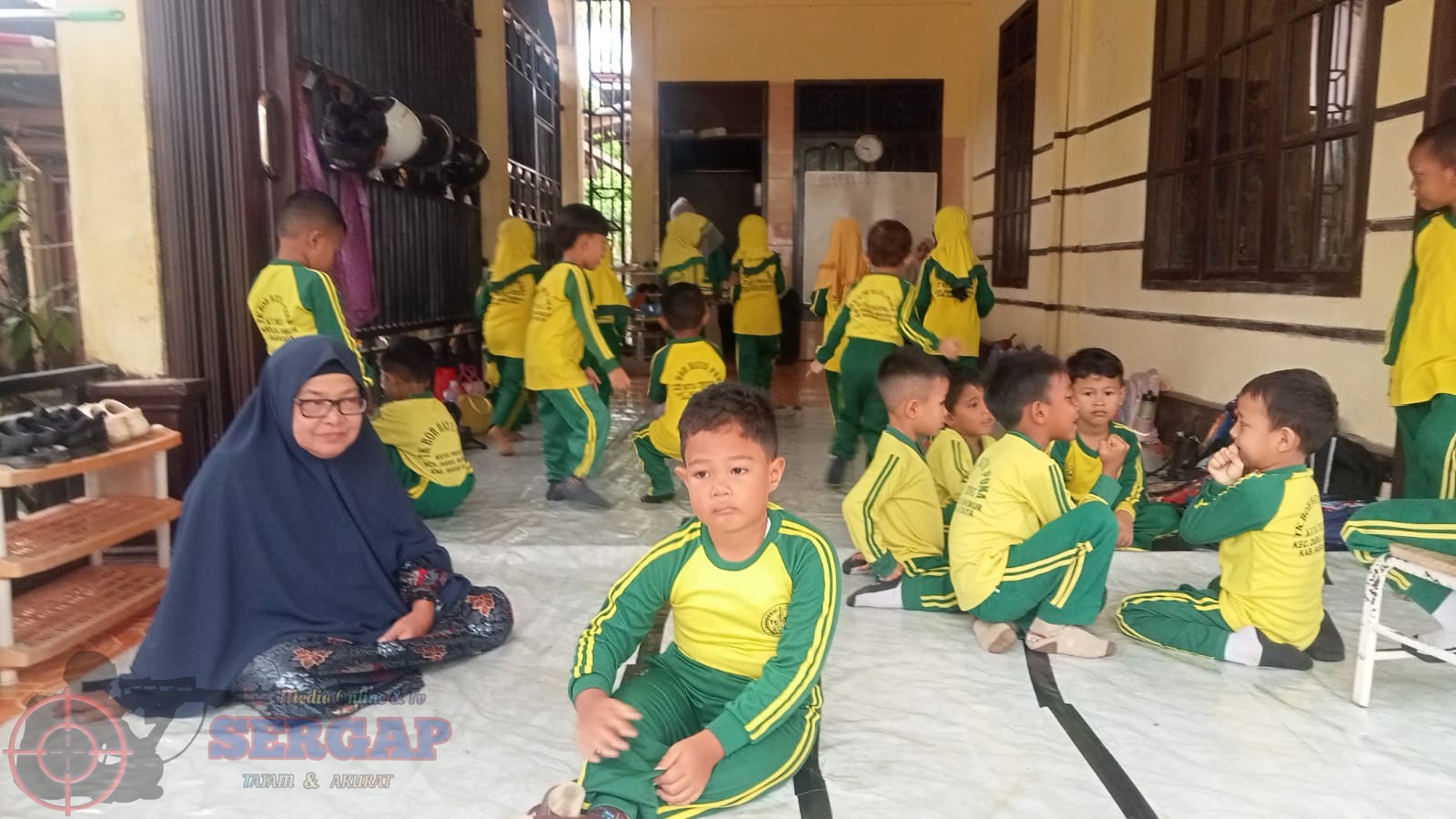 Gedung TK Boh Hate Poma Direvitalisasi, Murid Tetap Antusias Belajar di Teras Rumah Kepsek