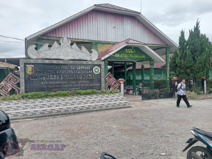 Oknum Kepsek SMKN 1 Talang Padang Dinilai Persulit Wartawan Saat Konfirmasi