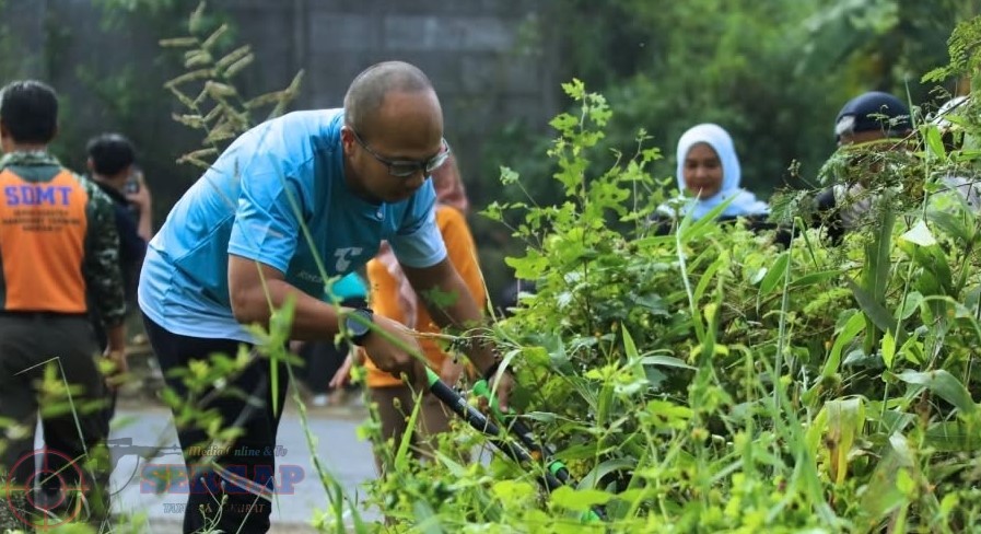 Pemkot Tasikmalaya dan Warga Gotong Royong Wujudkan "Tasik Resik" di Jalan Mangin