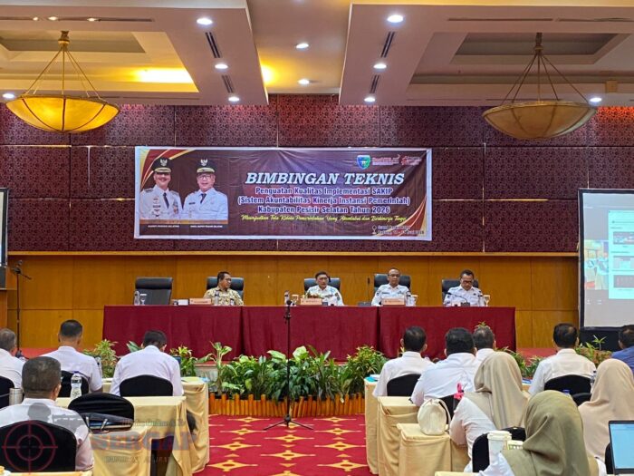 Bupati Hendrajoni Membuka Bimtek Penguatan Kualitas Implementasi SAKIP bersama Pejabat Pemerintah